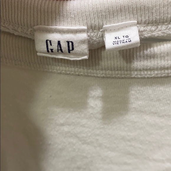 gap crewneck - Picture 4 of 4